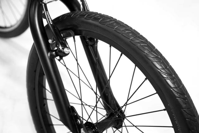 Smooth Solid Tires - Medium